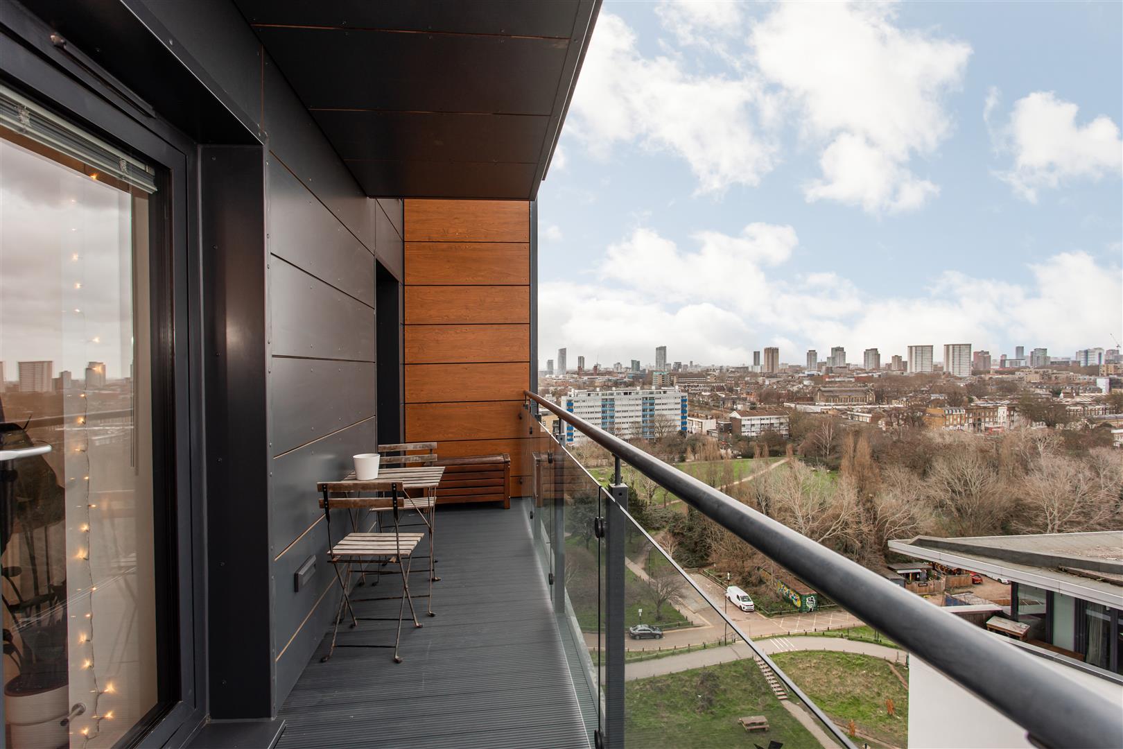 1 bed property in Grand Regent Tower, Bethnal Green